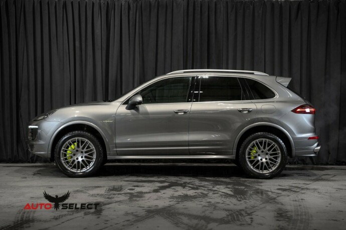 porsche-cayenne-elektrisitetbensin-2016-big-9