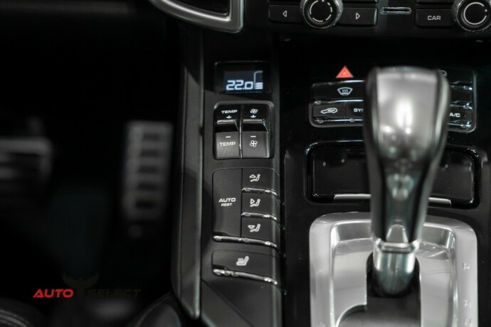 porsche-cayenne-elektrisitetbensin-2016-big-55