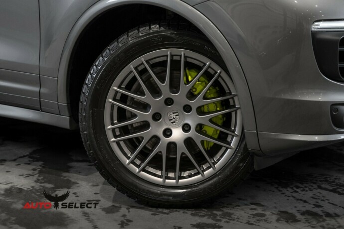 porsche-cayenne-elektrisitetbensin-2016-big-3