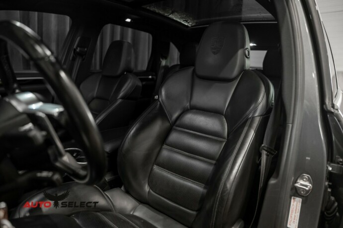 porsche-cayenne-elektrisitetbensin-2016-big-40