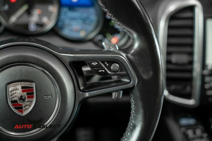 porsche-cayenne-elektrisitetbensin-2016-big-49