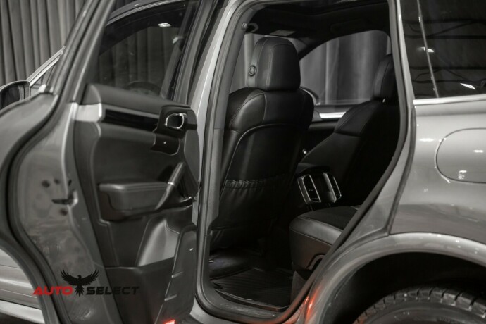 porsche-cayenne-elektrisitetbensin-2016-big-24