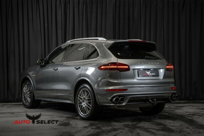 porsche-cayenne-elektrisitetbensin-2016-big-10