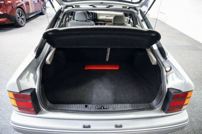 ford-scorpio-bensin-1987-big-7