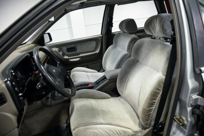 ford-scorpio-bensin-1987-big-4