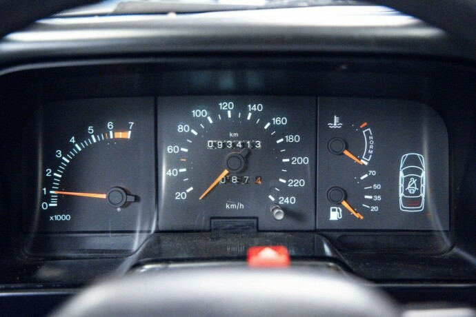 ford-scorpio-bensin-1987-big-11