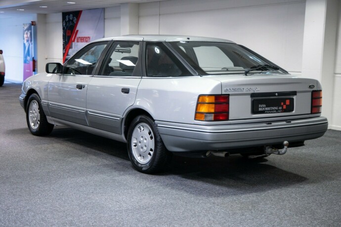ford-scorpio-bensin-1987-big-1