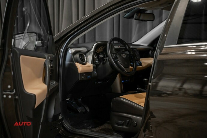 toyota-rav4-elektrisitetbensin-2018-big-20