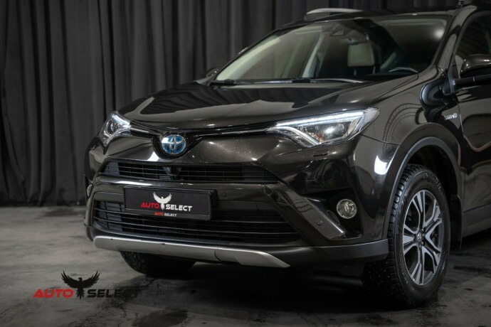 toyota-rav4-elektrisitetbensin-2018-big-6