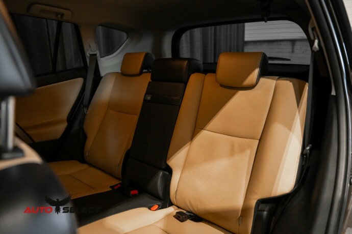 toyota-rav4-elektrisitetbensin-2018-big-16