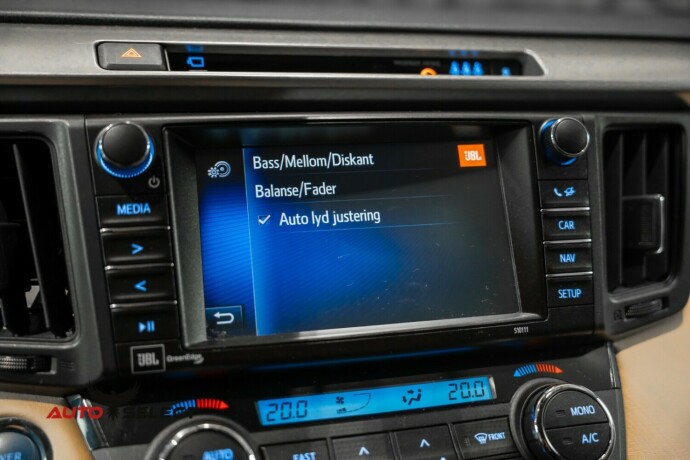 toyota-rav4-elektrisitetbensin-2018-big-43