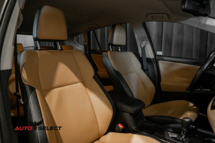 toyota-rav4-elektrisitetbensin-2018-big-18