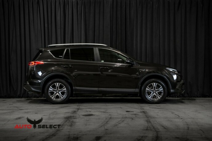 toyota-rav4-elektrisitetbensin-2018-big-12