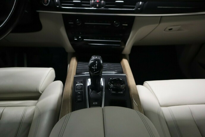 bmw-x5-diesel-2016-big-18