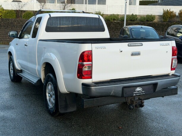 toyota-hilux-diesel-2014-big-3