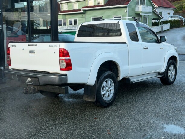 toyota-hilux-diesel-2014-big-4