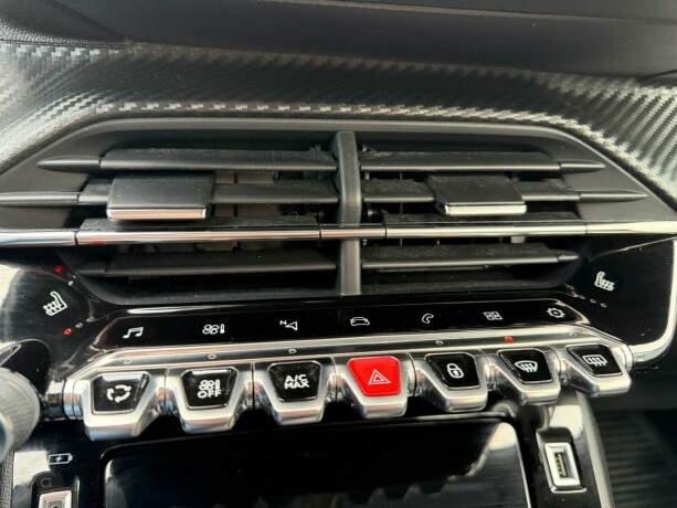 peugeot-2008-bensin-2020-big-12