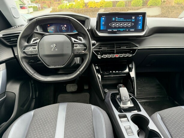 peugeot-2008-bensin-2020-big-7