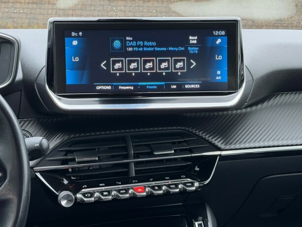 peugeot-2008-bensin-2020-big-9