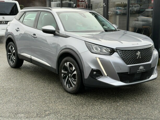 peugeot-2008-bensin-2020-big-2