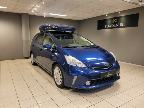 toyota-prius-seven-elektrisitetbensin-2013-big-8