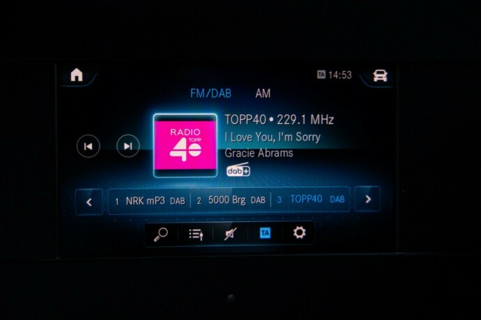 mercedes-benz-sprinter-diesel-2022-big-15