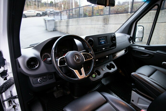 mercedes-benz-sprinter-diesel-2022-big-5