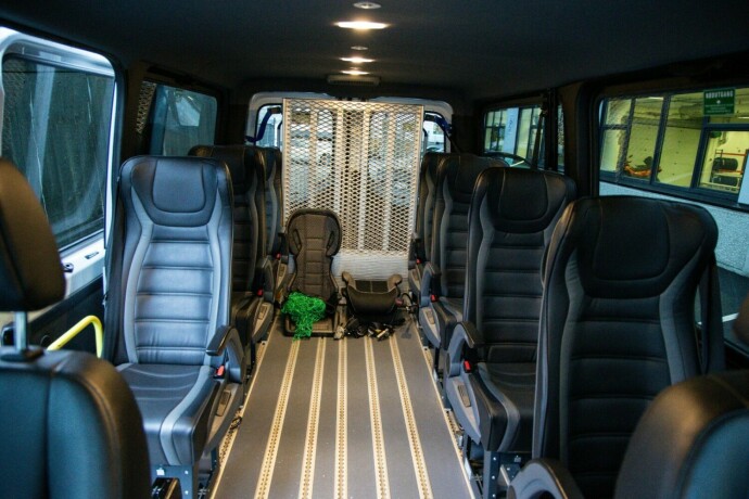 mercedes-benz-sprinter-diesel-2022-big-10