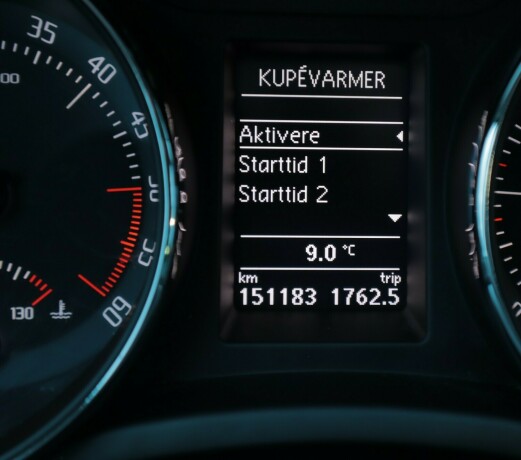 skoda-superb-diesel-2015-big-24