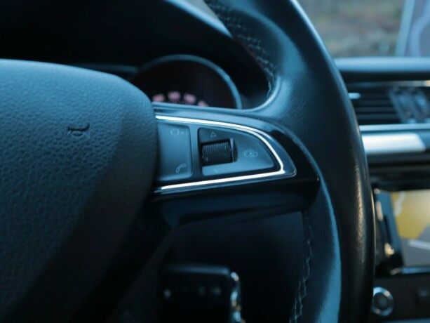 skoda-superb-diesel-2015-big-19