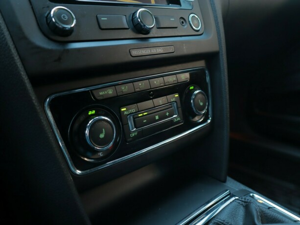 skoda-superb-diesel-2015-big-20