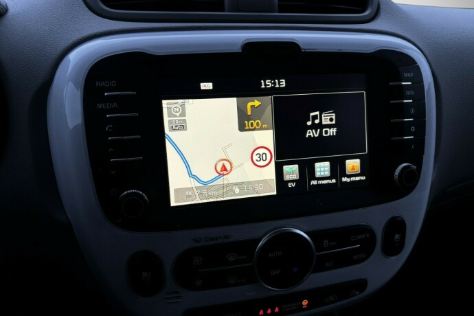 kia-soul-elektrisitet-2015-big-16