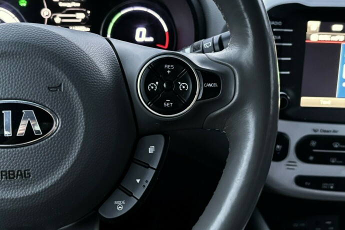 kia-soul-elektrisitet-2015-big-26