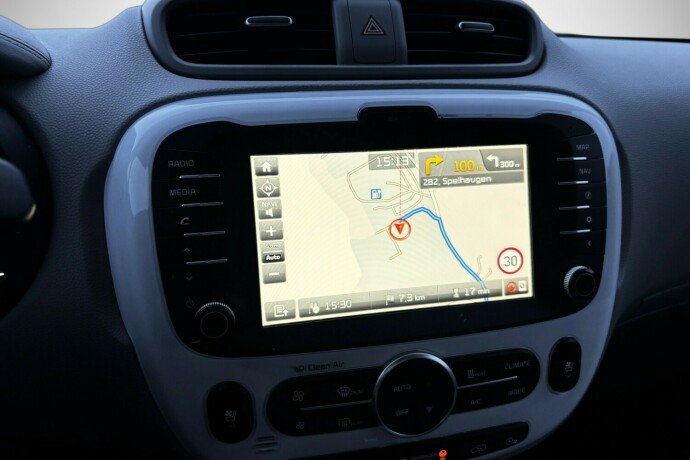 kia-soul-elektrisitet-2015-big-20