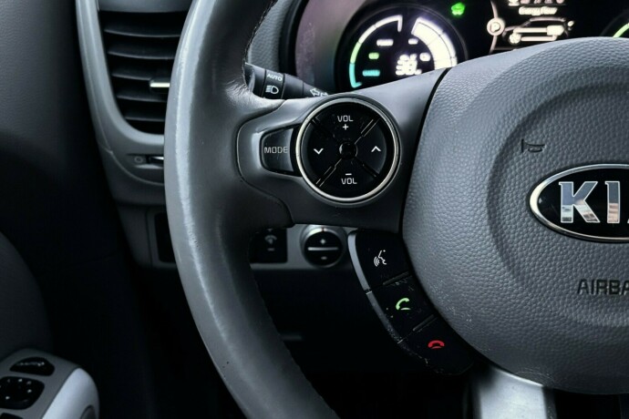 kia-soul-elektrisitet-2015-big-25