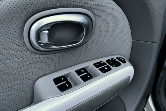 kia-soul-elektrisitet-2015-big-11