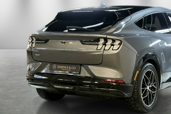 ford-mustang-mach-e-elektrisitet-2021-big-5