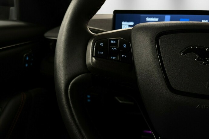 ford-mustang-mach-e-elektrisitet-2021-big-20