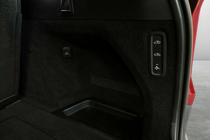 volvo-xc-90-elektrisitetbensin-2020-big-12