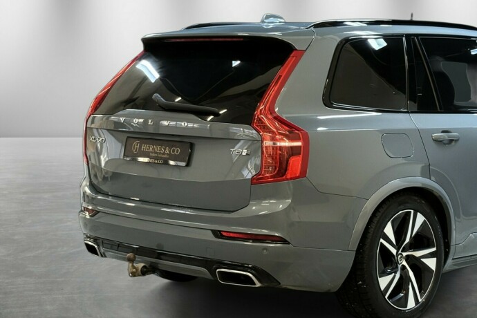 volvo-xc-90-plug-in-petrol-2020-big-51