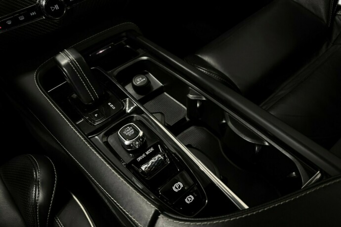 volvo-xc-90-elektrisitetbensin-2020-big-25