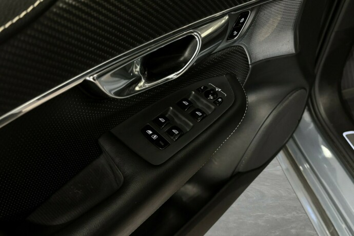 volvo-xc-90-elektrisitetbensin-2020-big-15