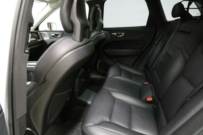 volvo-xc-60-elektrisitetbensin-2018-big-12