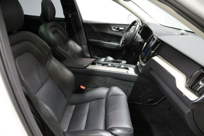 volvo-xc-60-elektrisitetbensin-2018-big-10