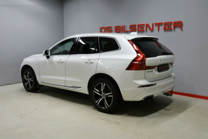 volvo-xc-60-elektrisitetbensin-2018-big-4