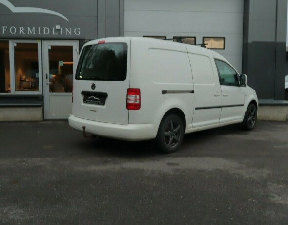 volkswagen-caddy-diesel-2011-big-1