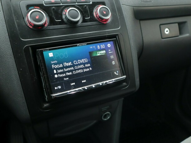 volkswagen-caddy-diesel-2011-big-15