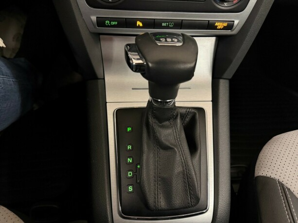 skoda-octavia-rs-diesel-2011-big-22