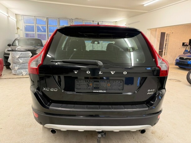 volvo-xc-60-diesel-2009-big-3