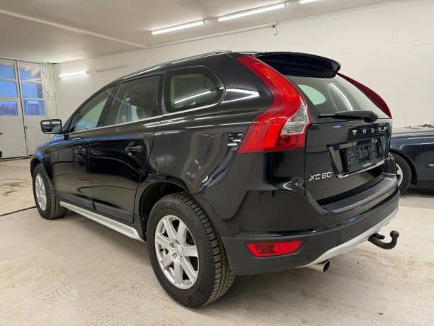 volvo-xc-60-diesel-2009-big-2